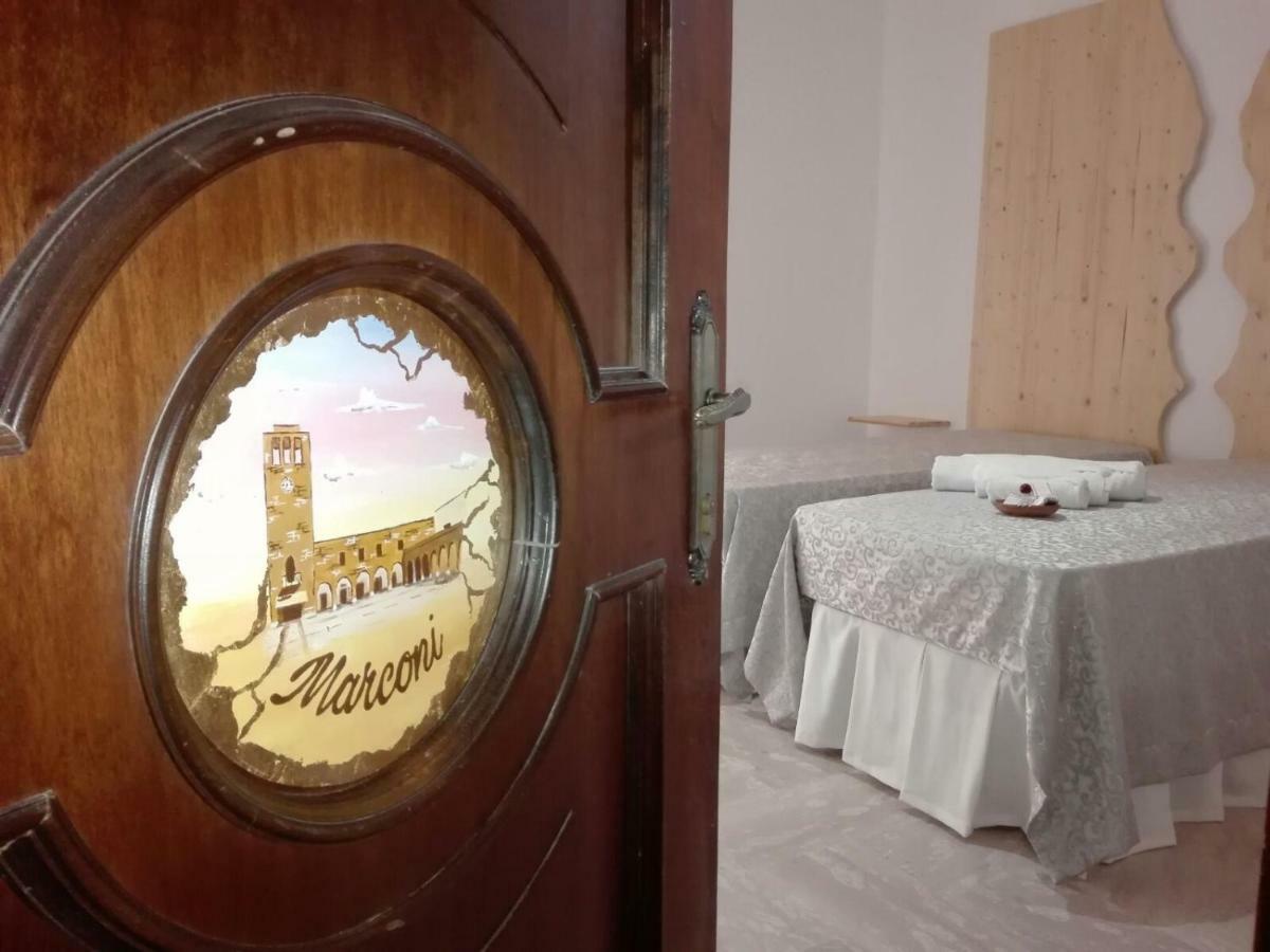 Bed And Breakfast Elettra Marconia Exterior foto